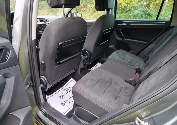 Volkswagen Tiguan cena 94200 przebieg: 154000, rok produkcji 2017 z Miłakowo małe 562
